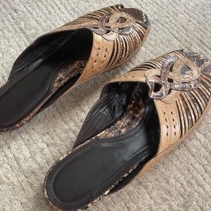 Via Spiga leather sandals